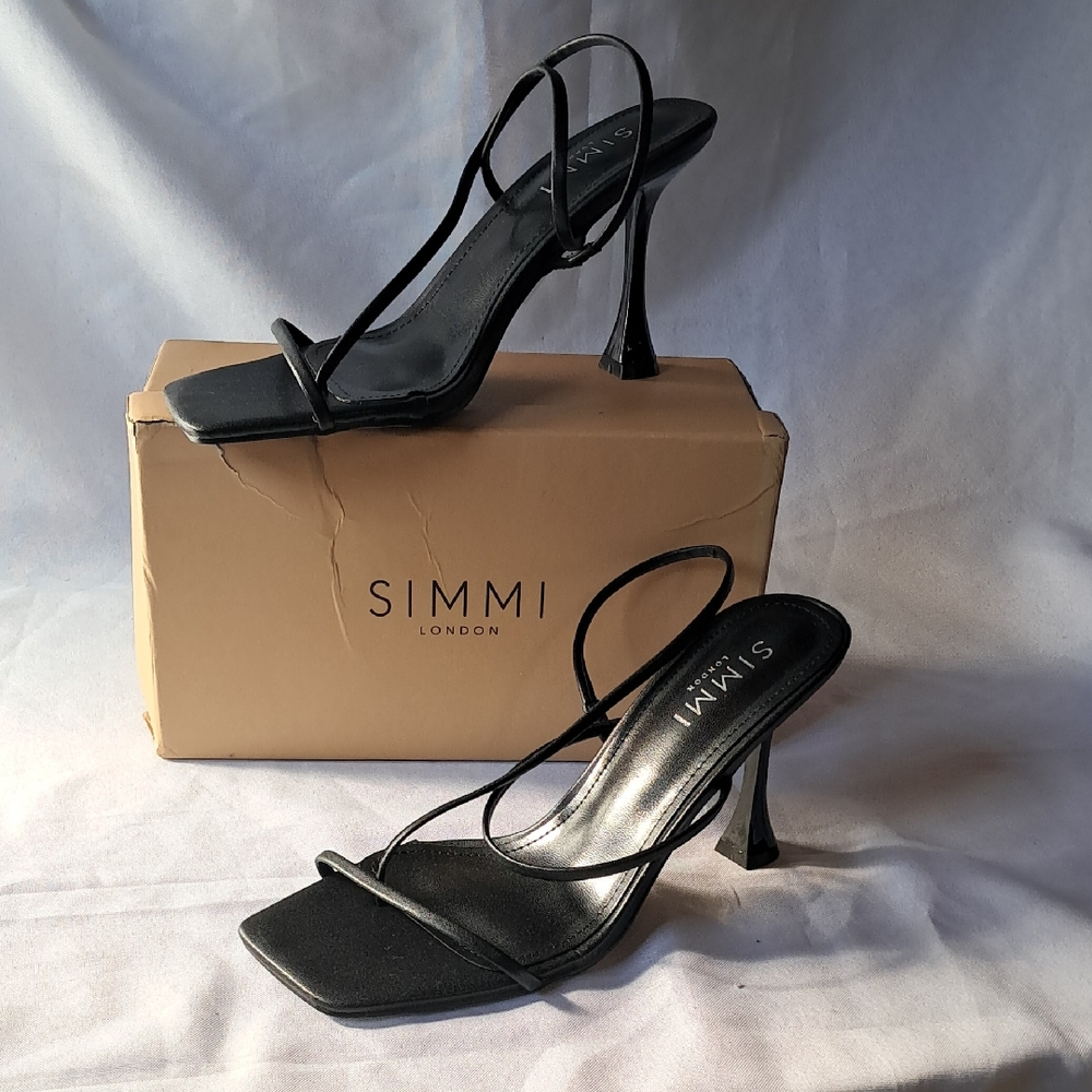 NWT Womens SIMMI LONDON Black High Heels Allegra Sz 8